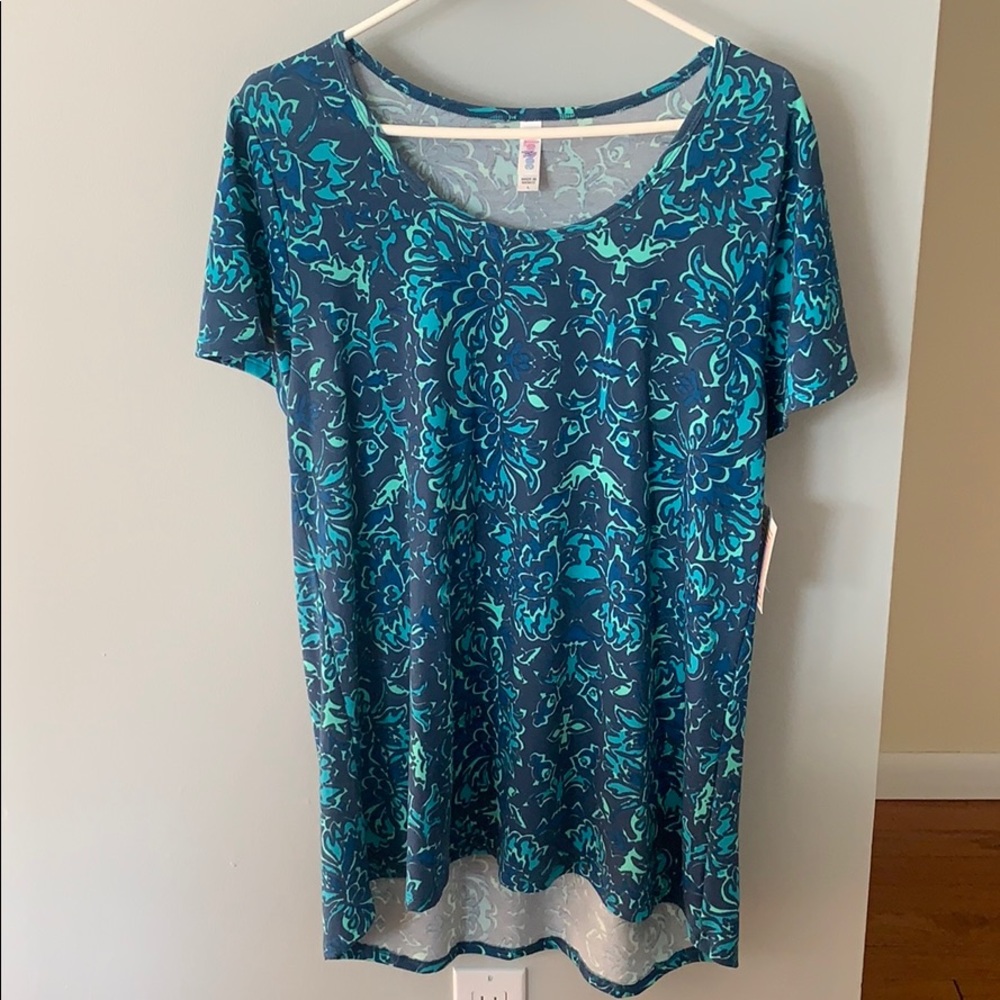 LuLaRoe classic T size large